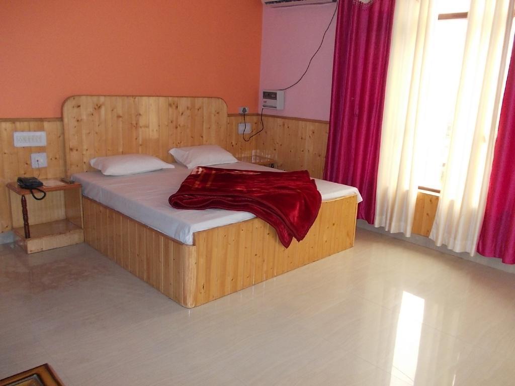 Himgiri Resort Nagchala Zewnętrze zdjęcie