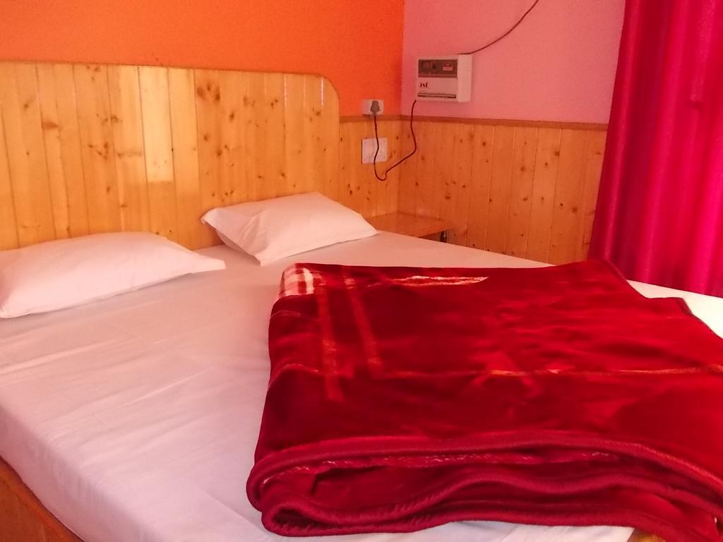 Himgiri Resort Nagchala Zewnętrze zdjęcie